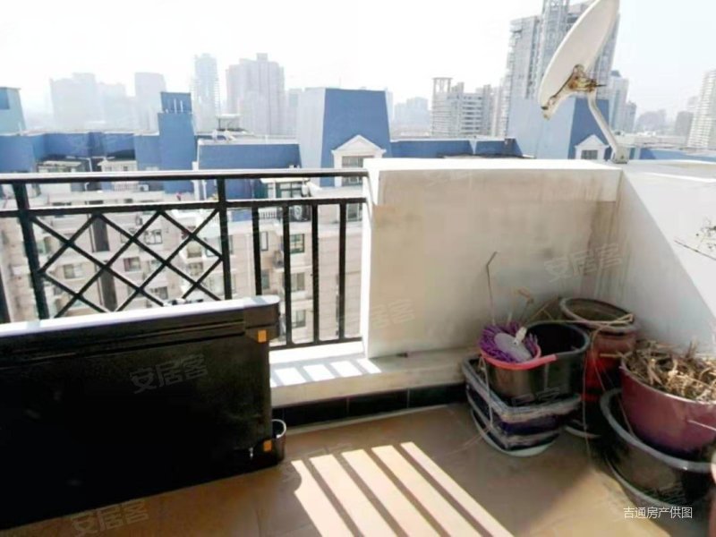 新华路 南北通透 电梯房 出行方便 近医院 高楼层采光充足,香榭苑二手