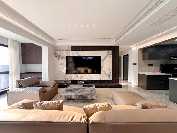 凉山西昌天汇海洋馆乐荟城海云墅西昌万达旁，海云墅，全新装修，带车位家具家电一线，急租出租房源真实图片