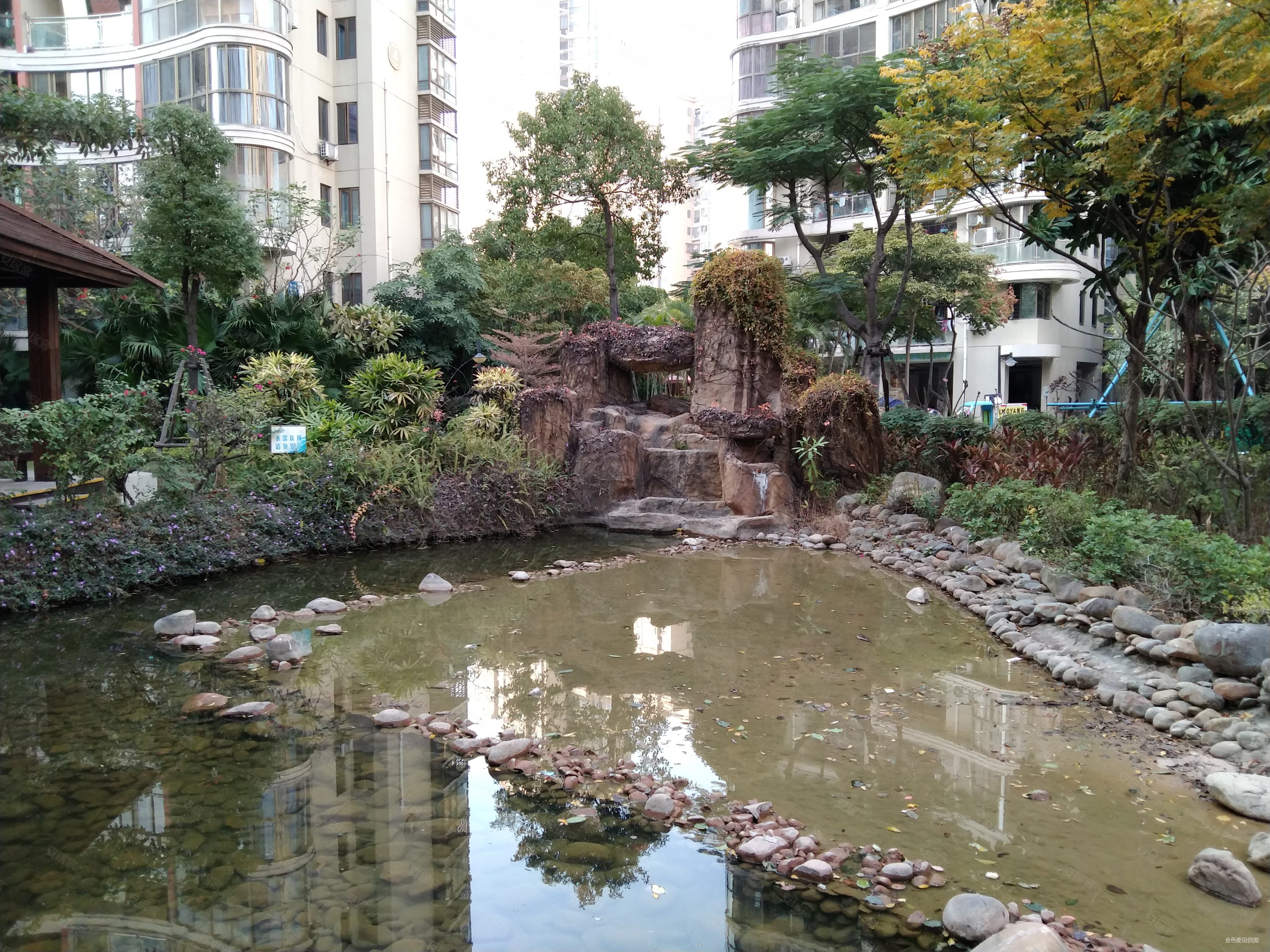 绿苑新城一组团3房2厅2卫高层朝南近地铁采光好