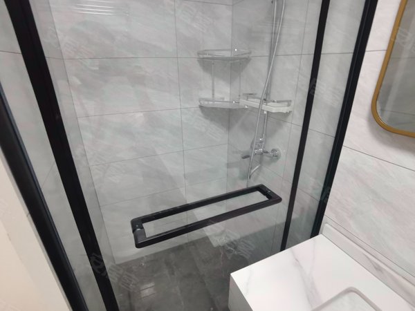 深圳罗湖布心粤海城悦彩城,精装户型,全新装修,家私电全齐出租房源