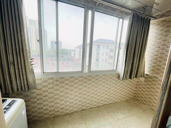 【多图】大竹园新村,南禅寺租房,走路南长街 一汽柴油旁 房东自住精装