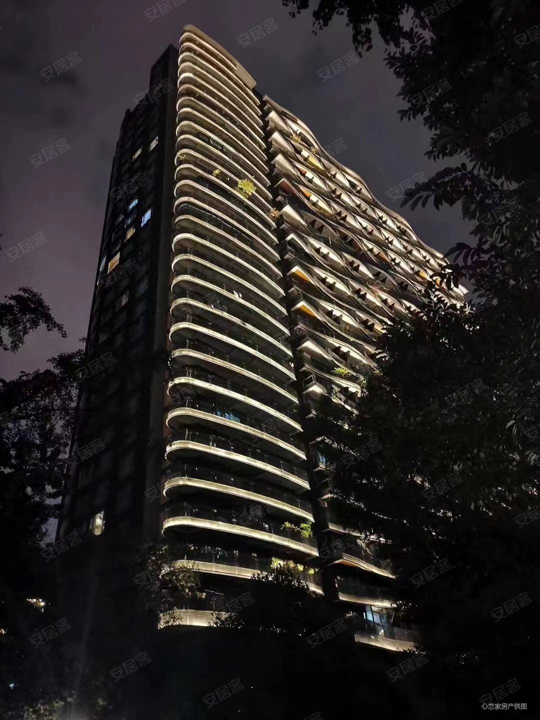 桐梓林首座套二双卫带地暖南北通透中间楼层大阳台