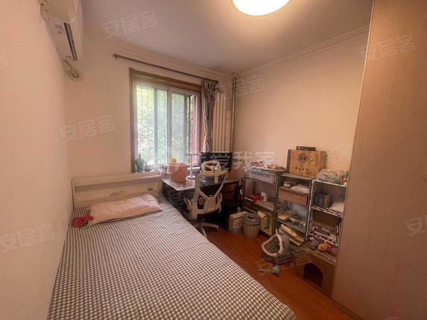 北京海淀五道口展春园小区整租  五道口  展春园小区  3室1厅出租房源