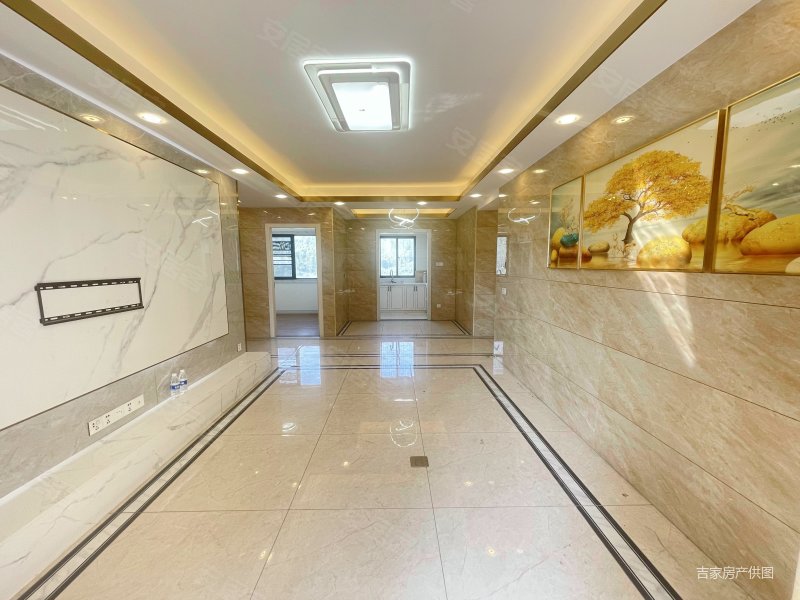 南北通透 精装修3房 客厅朝南带阳台,联发欣悦华庭二手房,101万,3室2