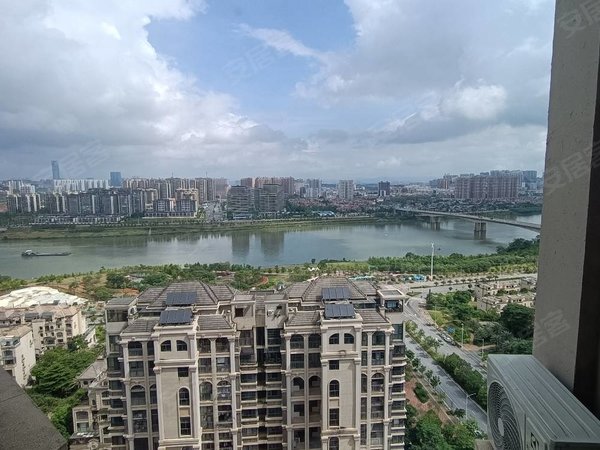 南宁邕宁蒲庙镇中国铁建江湾山语城稀有江景房,卧室阳台均可观景,手快