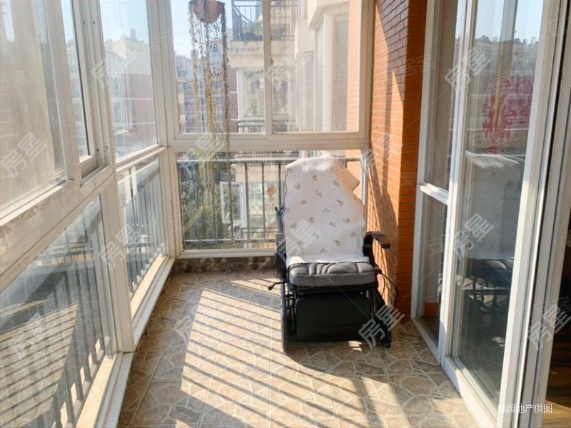 景江花园 南北通透 交通便利 楼层好 商品住宅 商业配套齐全