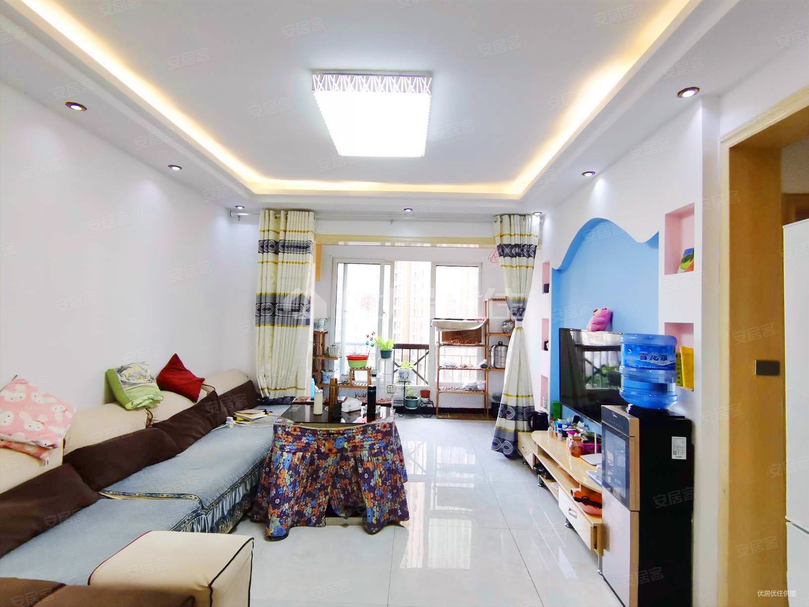 绿地伊顿公馆,精装修2房2厅1卫,41万,满二,无尾款