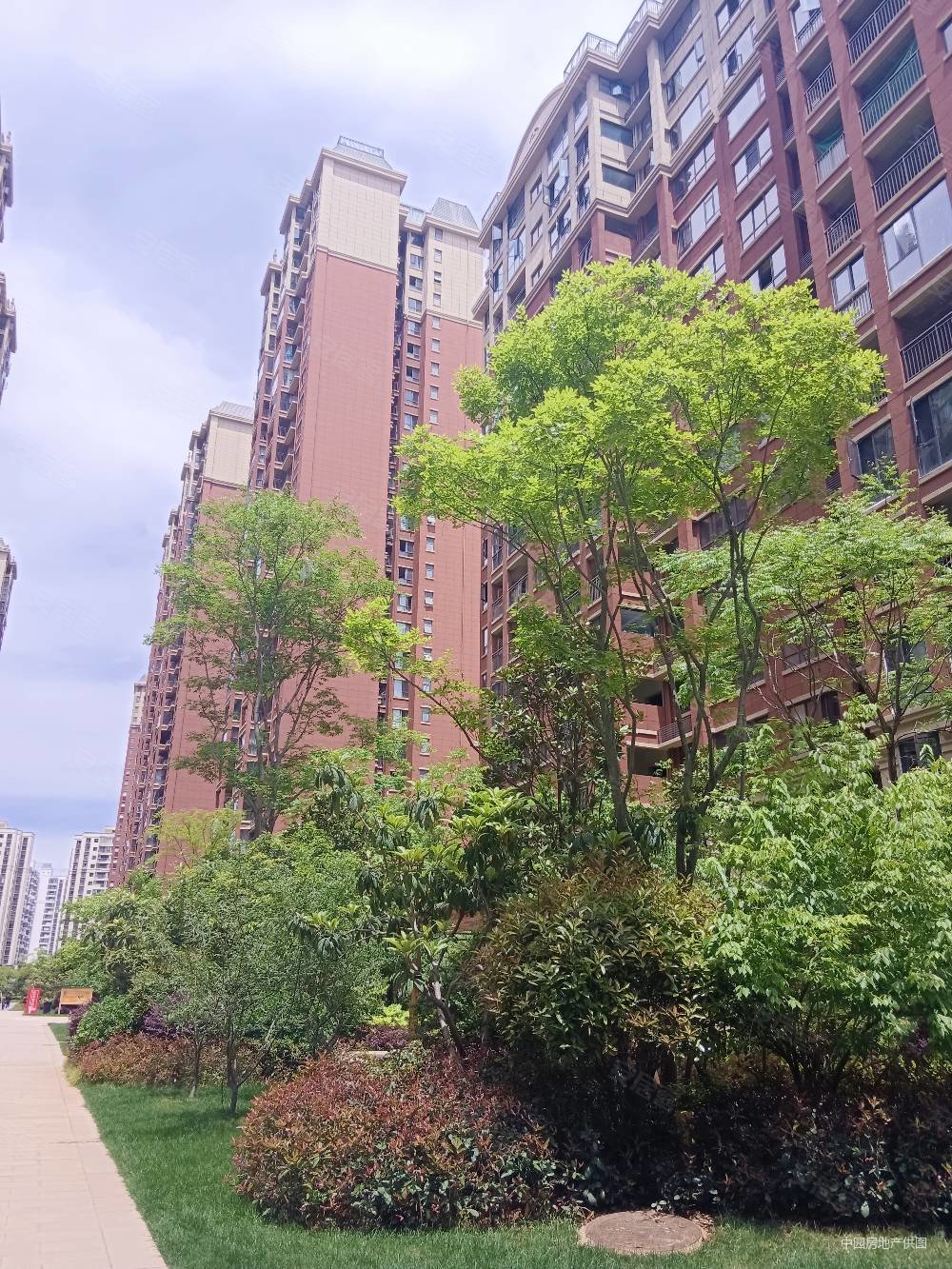 8万,合景启城二手房,68.8万,3室2厅,2卫,128平米-昭通安居客