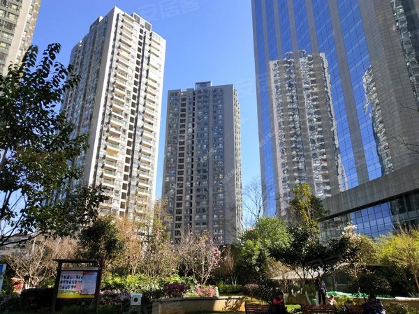 昆明盘龙北辰财富中心鑫世界地铁口 财富中心 欣都龙城 华宏鑫世界