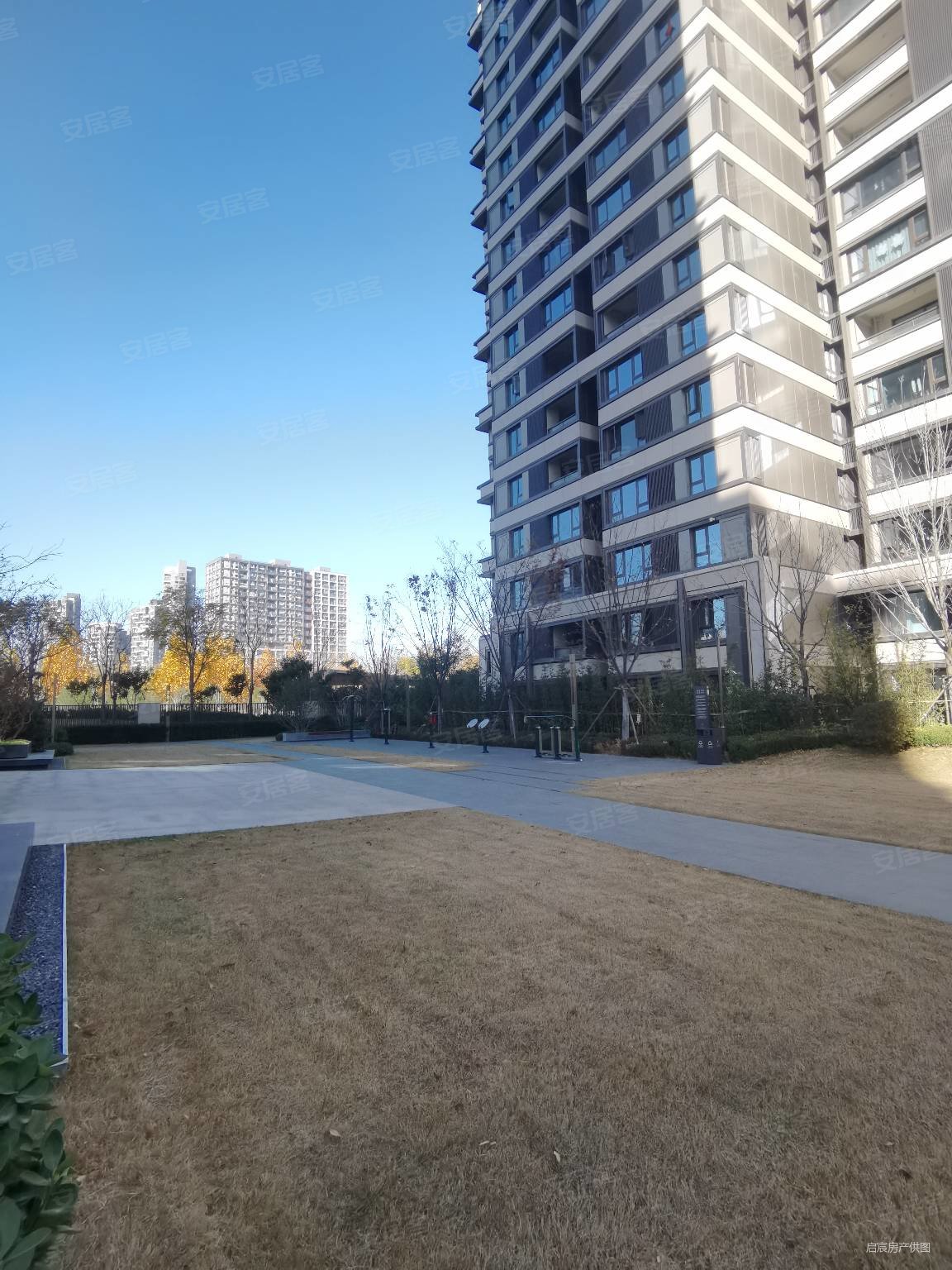 宏光揽境155平观景大四房377万地面价抛售随时看房