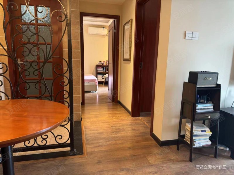 成都房产网>成都二手房>高新区二手房>远大二手房>锐力领峰>800_599