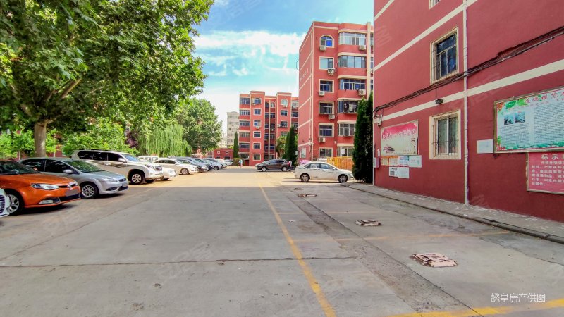 35个能卖 准电梯房 公园旁 精装 大两房 钥匙 中银花园