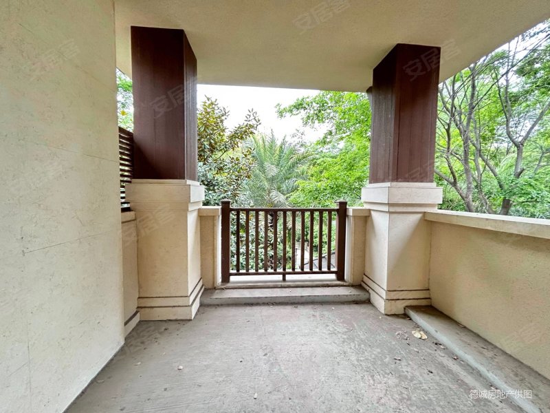 美城悦荣府(东区别墅)5室2厅4卫311.13㎡南北915万