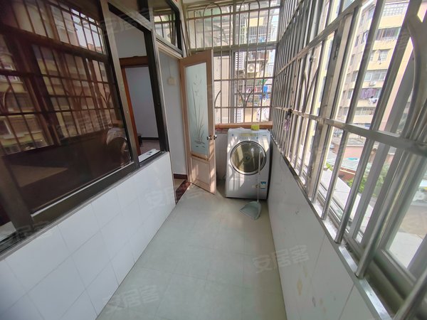 广州黄埔大沙地怡园小区(黄埔)怡园小区 近地铁 电梯两房 家私电器