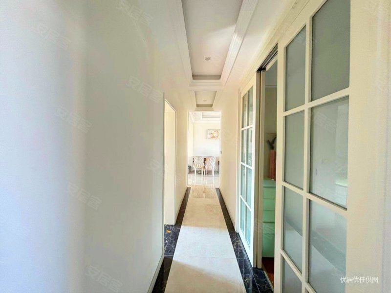 急售 洋房三房带露台 自己住家保养好 南北通透,盛豪首港城a区二手房