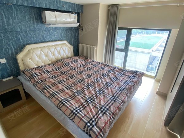 青岛崂山汽车东站青铁华润城青岛租房!出租!定制精装公寓!随时可看房!