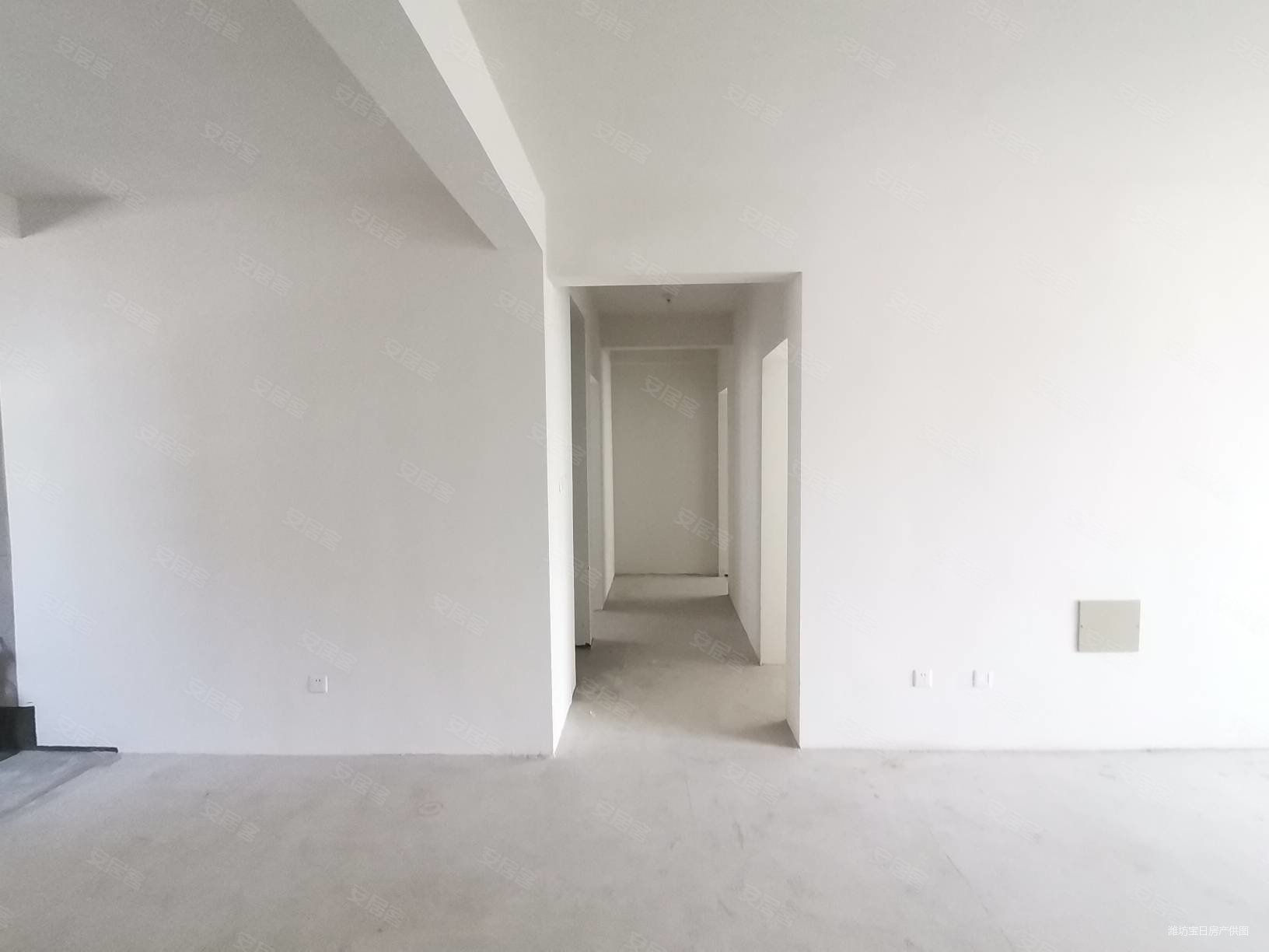 圣水颐河阳光四室两厅两卫带车位储藏室