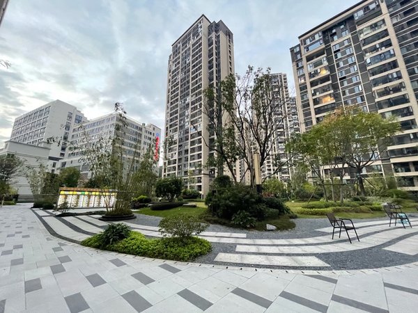 福州晋安王庄建发悦府建发悦府 1室1厅1卫 南北通透 电梯房 44平出租