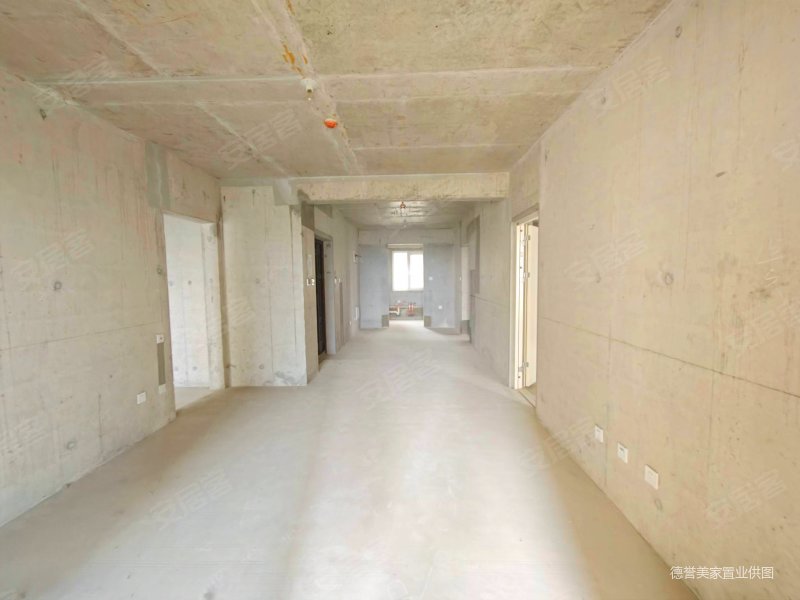 当代上品湾moma  132平3室2卫  南北通透 中层