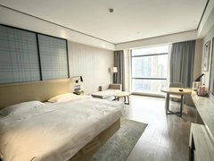 湘阴湘阴城区市中心江东路,酒店式套房,40平 一室一厅,拎包入住,可短租!出租房源真实图片