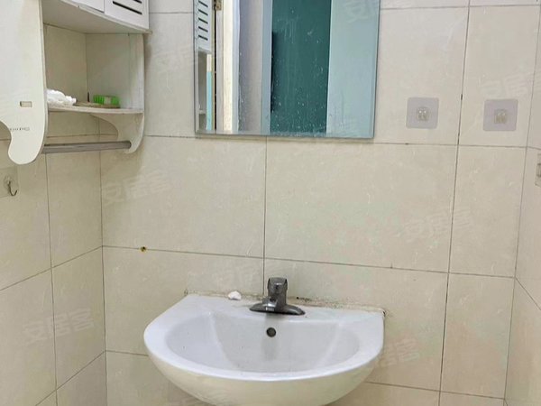 北京朝阳小红门鸿博家园(一期A区)小红门地铁站400米精装一居 宋家庄地铁换乘5号10号线方便出租房源真实图片