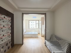 延边延吉发展区发展小区4楼 假两室 南北通 临街 离公交车站点近 拎包入住出租房源真实图片