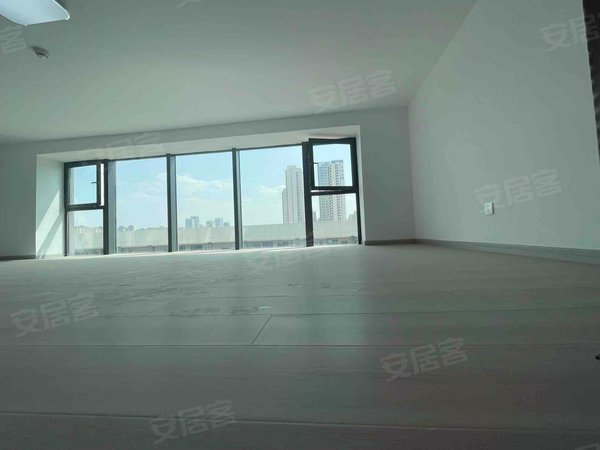 昆明官渡巫家坝金茂广场(商住楼)金茂广场,空房52平,全搭,空间大,可做