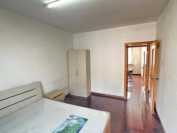 实拍近地铁北行商圈东北国际医院家电齐全可短租