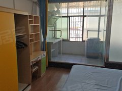 南昌红谷滩翠苑路翠苑路地铁口,附近是万达广场购物方便。离地铁大厦,双子塔一站出租房源真实图片