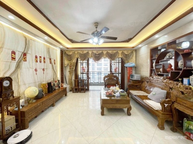 特笋(六十五个)商业东街 半山豪庭 豪装四房三厅两卫