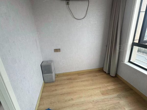 海宁长安镇农发区新天地公馆长安地铁口 学校旁 新天地公馆两房精装出租拎包入住随时看房出租房源真实图片