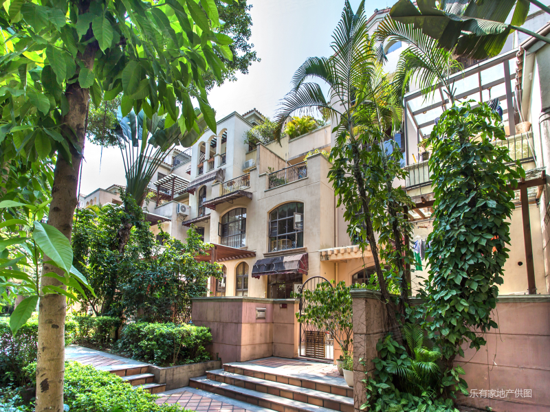 带露台 万科城情景洋房 业主急卖