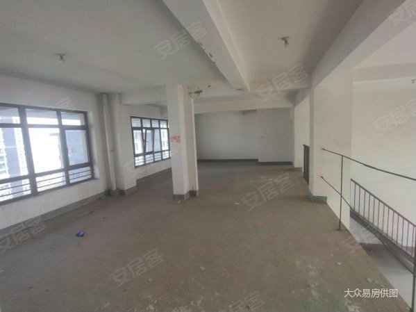 单价1.45w世贸顶复带带平台户型方正南北通透,世贸公馆二手房,510万,5