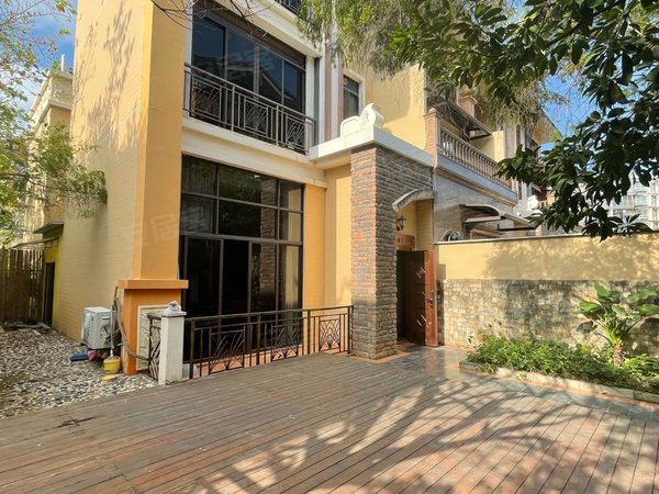 南宁青秀东盟商务泰国城(别墅)东盟商务区 泰国城别墅会所带k tv功能