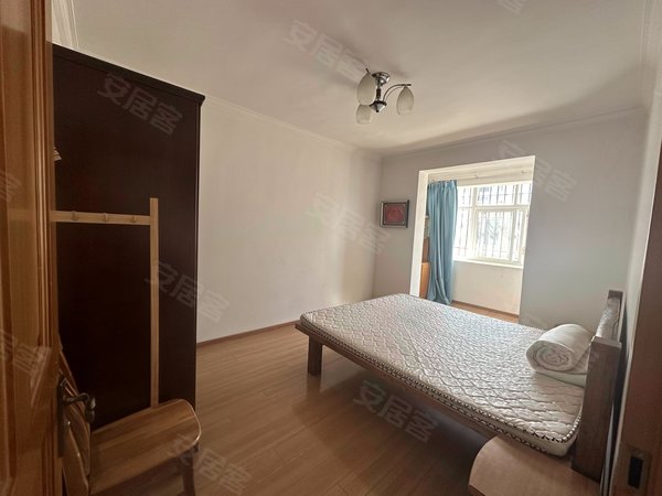 【多图】富邦花园,金碧片区租房,昆华医院旁 书林街精装2室 带家具