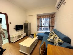 椰林168公寓一房一厅出租拎包入住，房间安静，干净