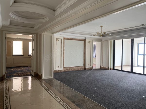 泉州晋江万达广场世茂御龙湾湖心岛世茂御龙湾大平层 面积478平6间房