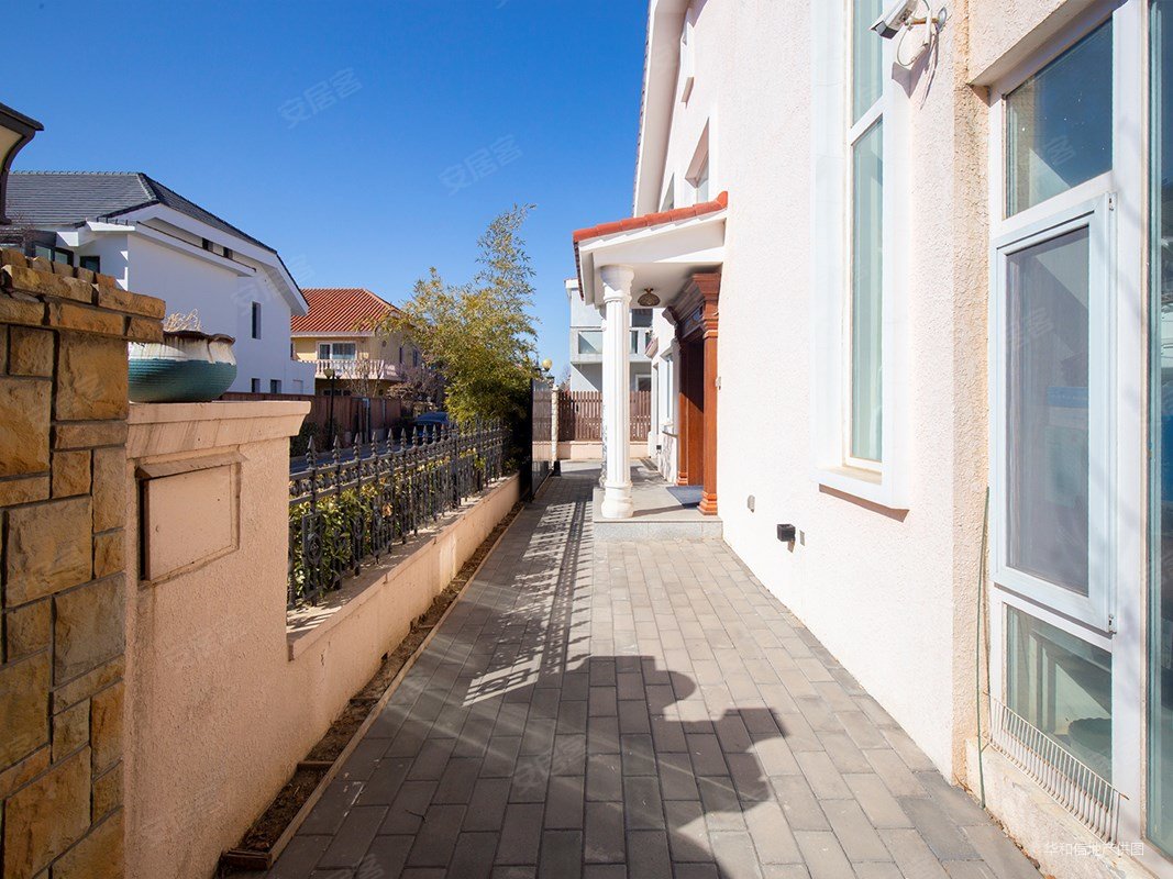 北京房产网>北京二手房>顺义二手房>中央别墅区二手房>嘉浩别墅>