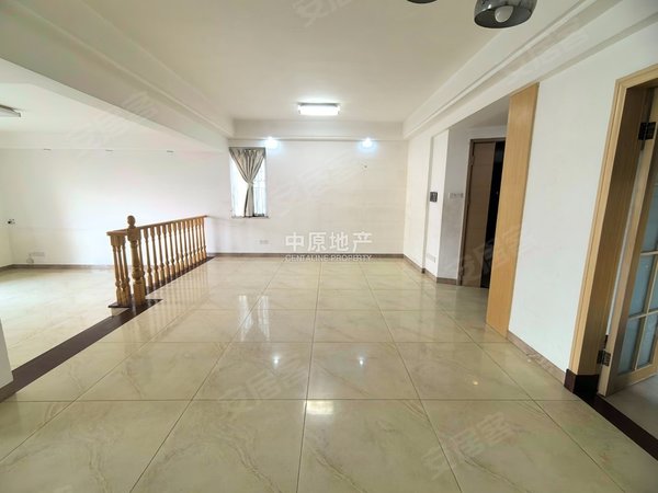 【多图】上誉花园,水荫路租房,带车位 君汇世家 精装五房 拎包入住