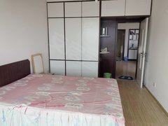 荣成市成山成山城区荣成林海花园 精装顶楼带大露台700拎包入住出租房源真实图片