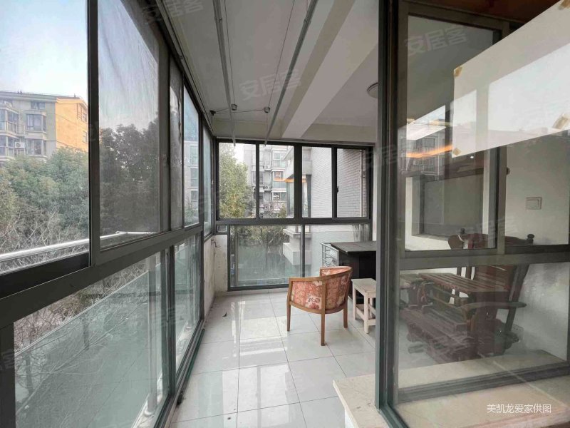 沈默花园电梯中层4房,近万达广场和地铁站,有车位,沈默花苑二手房,799