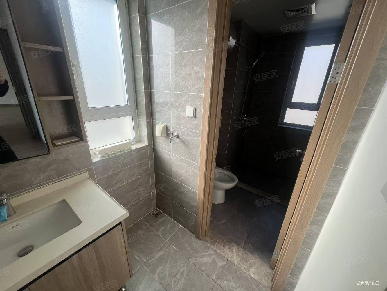 高新万科城3室2厅1卫102㎡南北59.8万