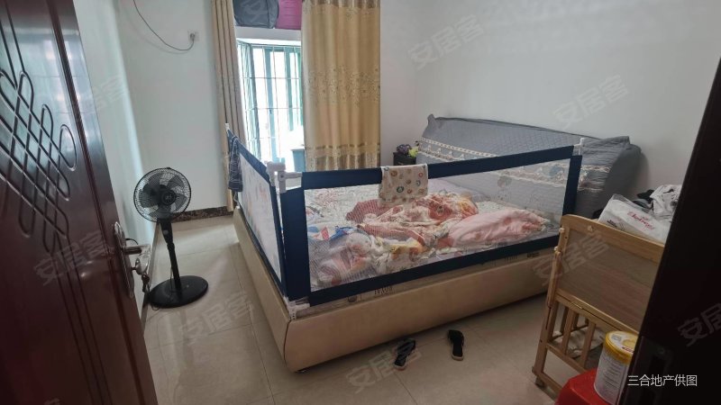 恒福花园 近江小区 电梯中层三房 精装修