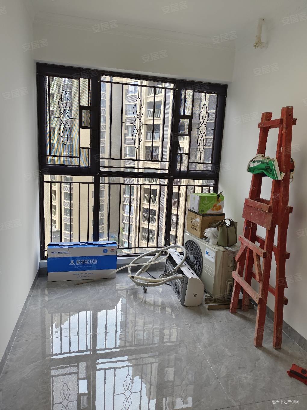 德润天峰南北通透的3房2厅精装修出租