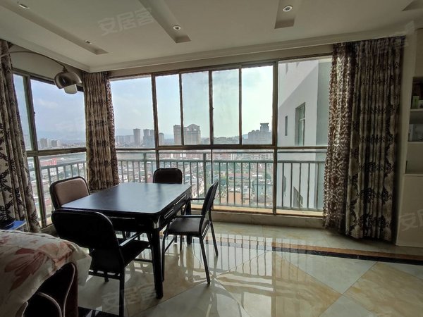 弥勒九号路庆来公园宏华苑市中心,生活方便,精装修拎包入住,南北通透,1700元每月出租房源真实图片