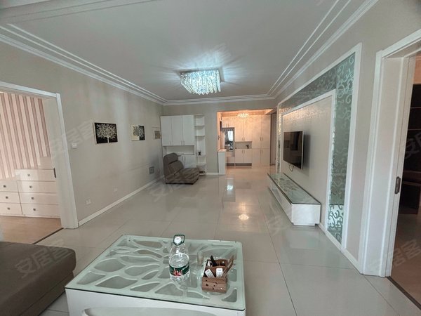 沈阳浑南奥体中心浦江苑御品浦江苑御品123平米大两室全天采光三楼