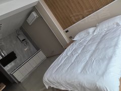 恩施利川南环大道交道方便,位置集中,进出方便的,采光好,生活便利出租房源真实图片