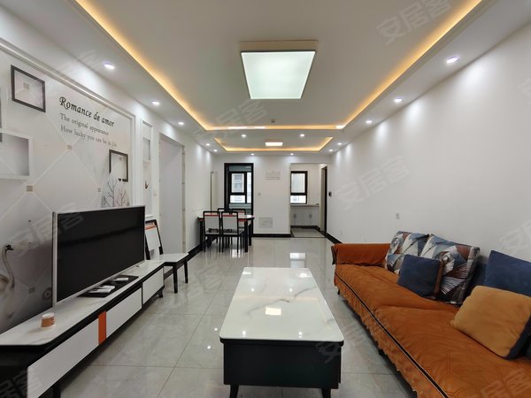 济南历城历城周边中海珑湾小区华山湖畔中海珑湾小区 精装三室两厅