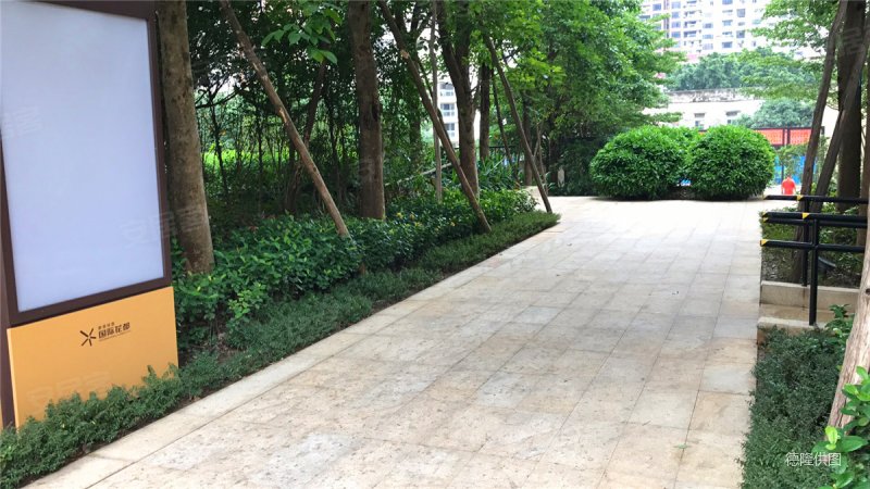 绿地洋房,3房2厅2卫,地铁锦龙站及近顺联广场.诚意出售,顺德绿地国际