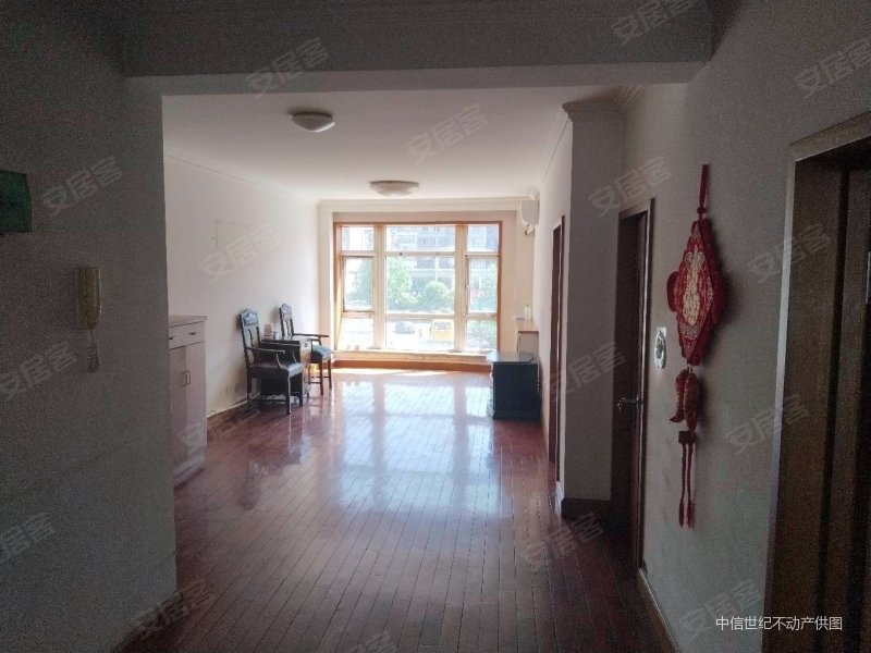 祥和园93平129万2室 南北通厅中间楼层 精装修自住近地铁